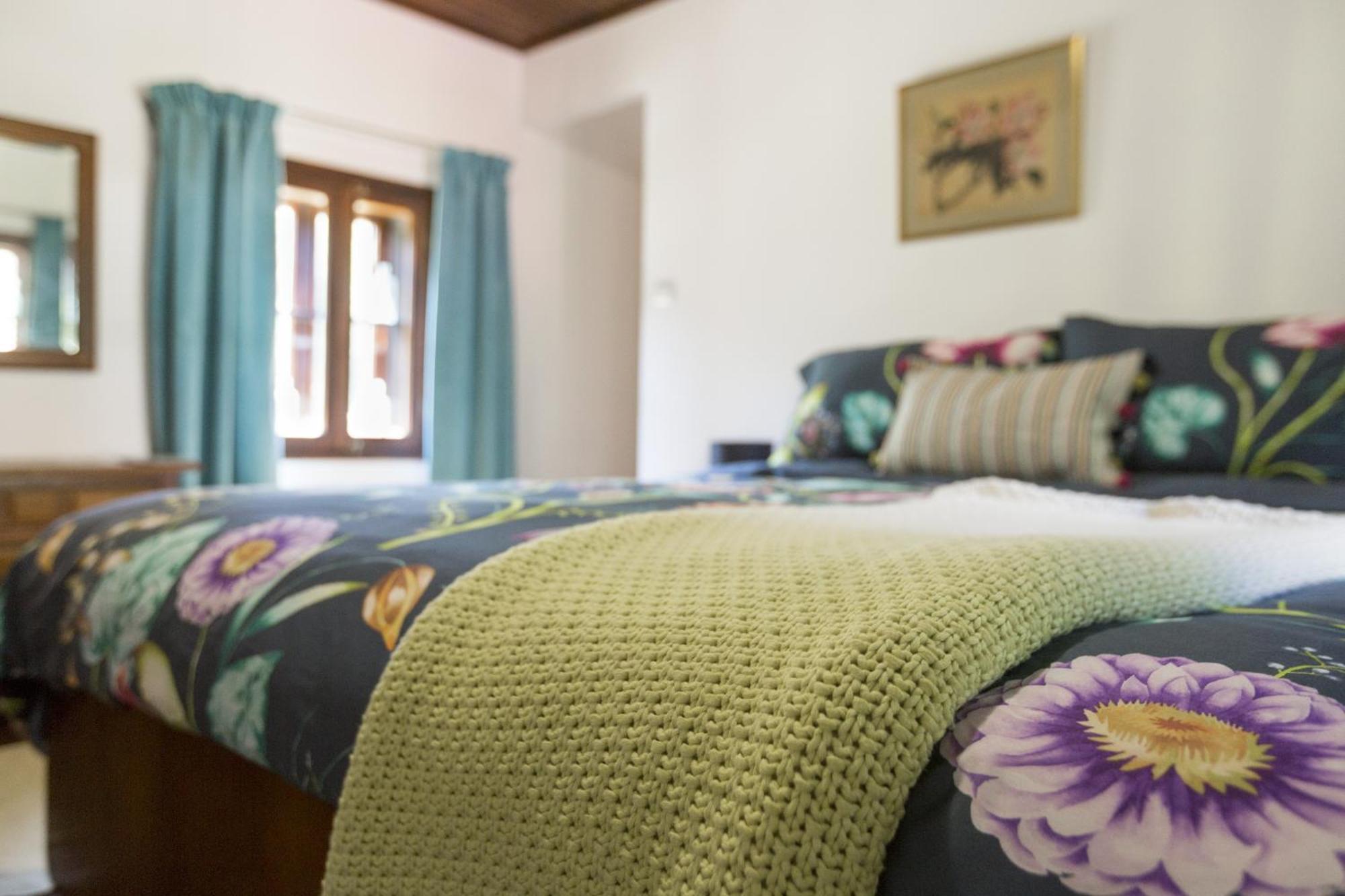 Little River Guest House Gabrovo Esterno foto